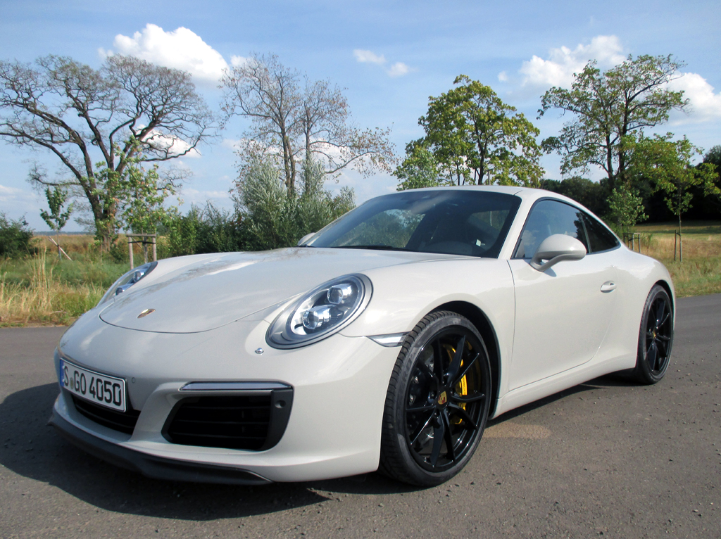 A Porsche 911 Carrera 2 150818 Aufmacher